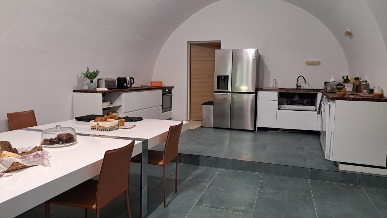 Les Du Chateau De Fenestrelle Bed & Breakfast Aubagne
